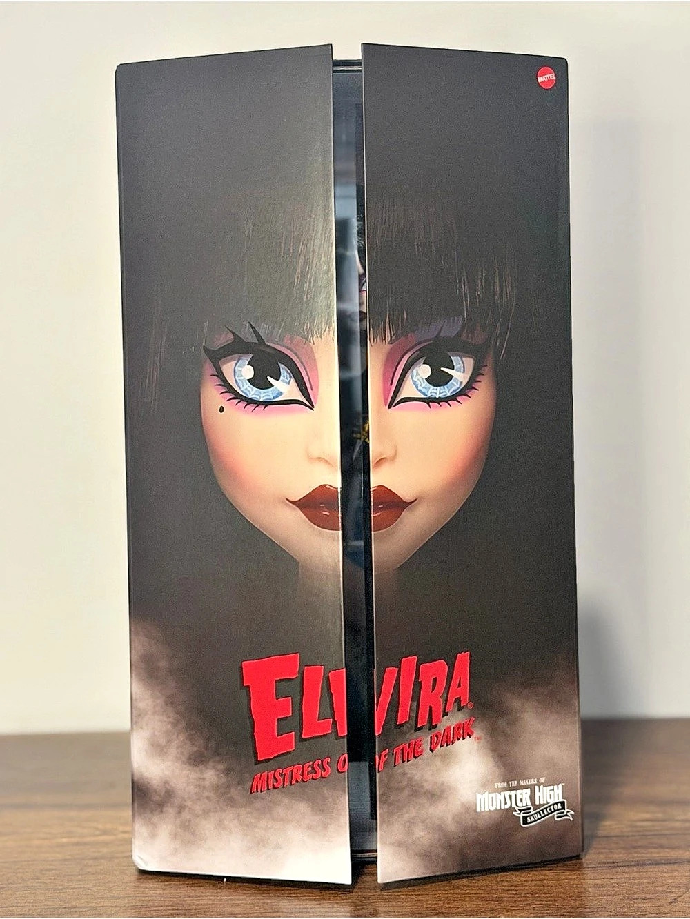 Monster High Elvira Skullector doll